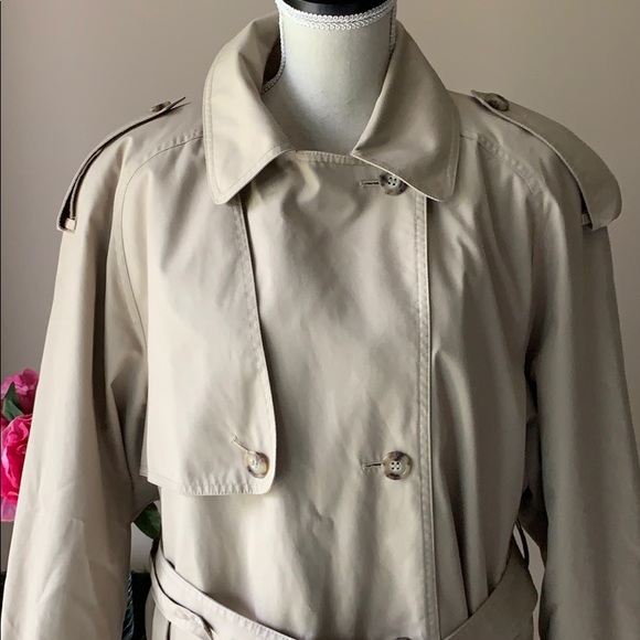 London Fog trench coat, 16P - Picture 3 of 8